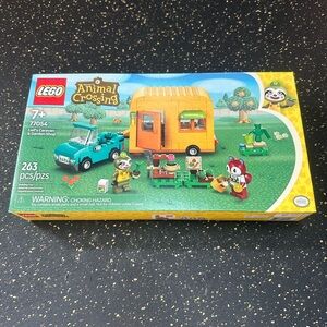 BNIB LEGO Animal Crossing Caravan & Garden Set - Green and Orange